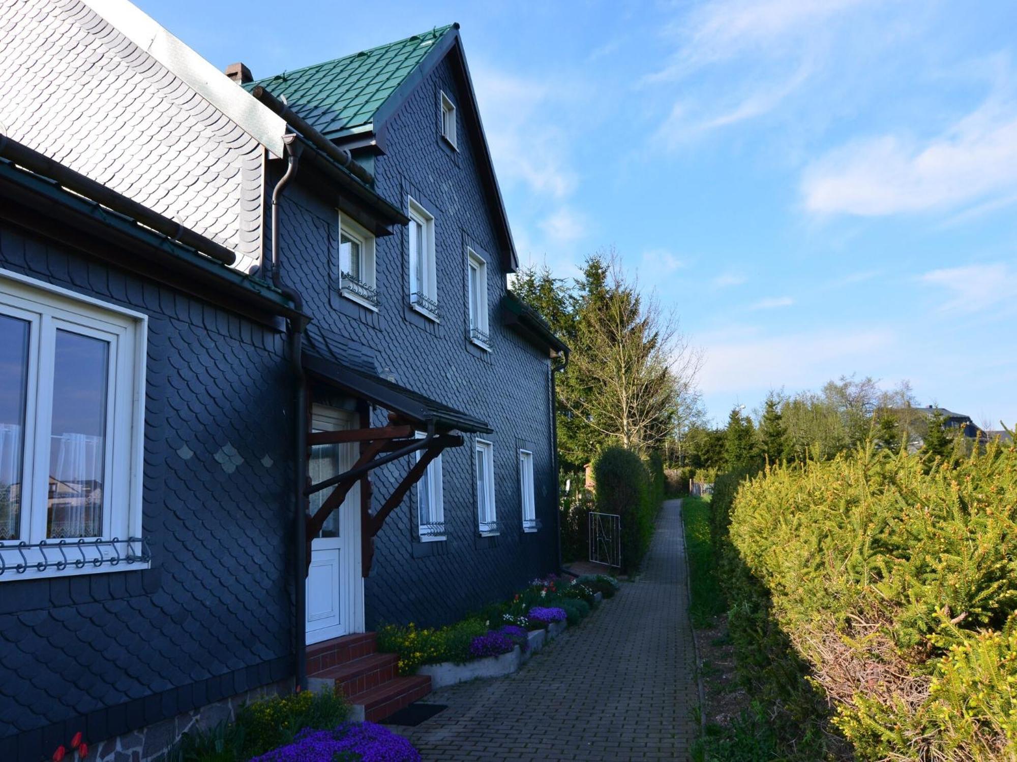 Holiday Home In Neustadt Am Rennsteig With Pond Extérieur photo