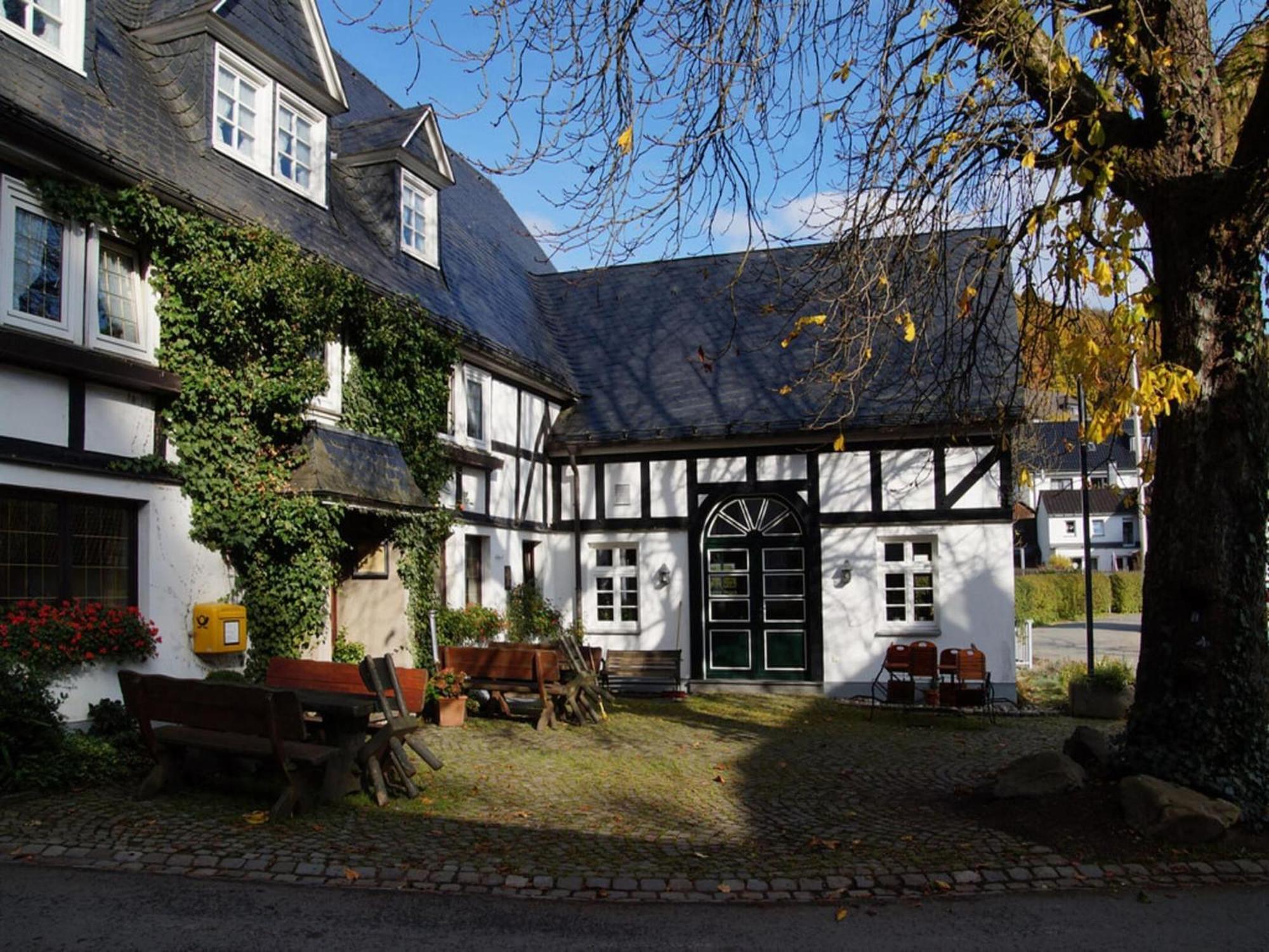 Holiday Home In Neustadt Am Rennsteig With Pond Extérieur photo